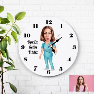 Operatör Doktor Karikatürlü Kişiye Özel Ahşap Duvar Saati